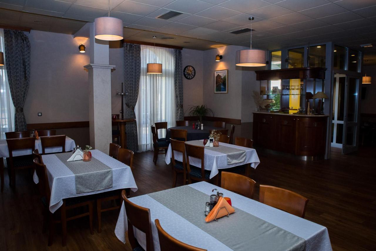 Hotel Hum